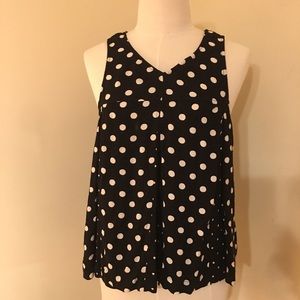 Black& White Polka Dot Tank top!